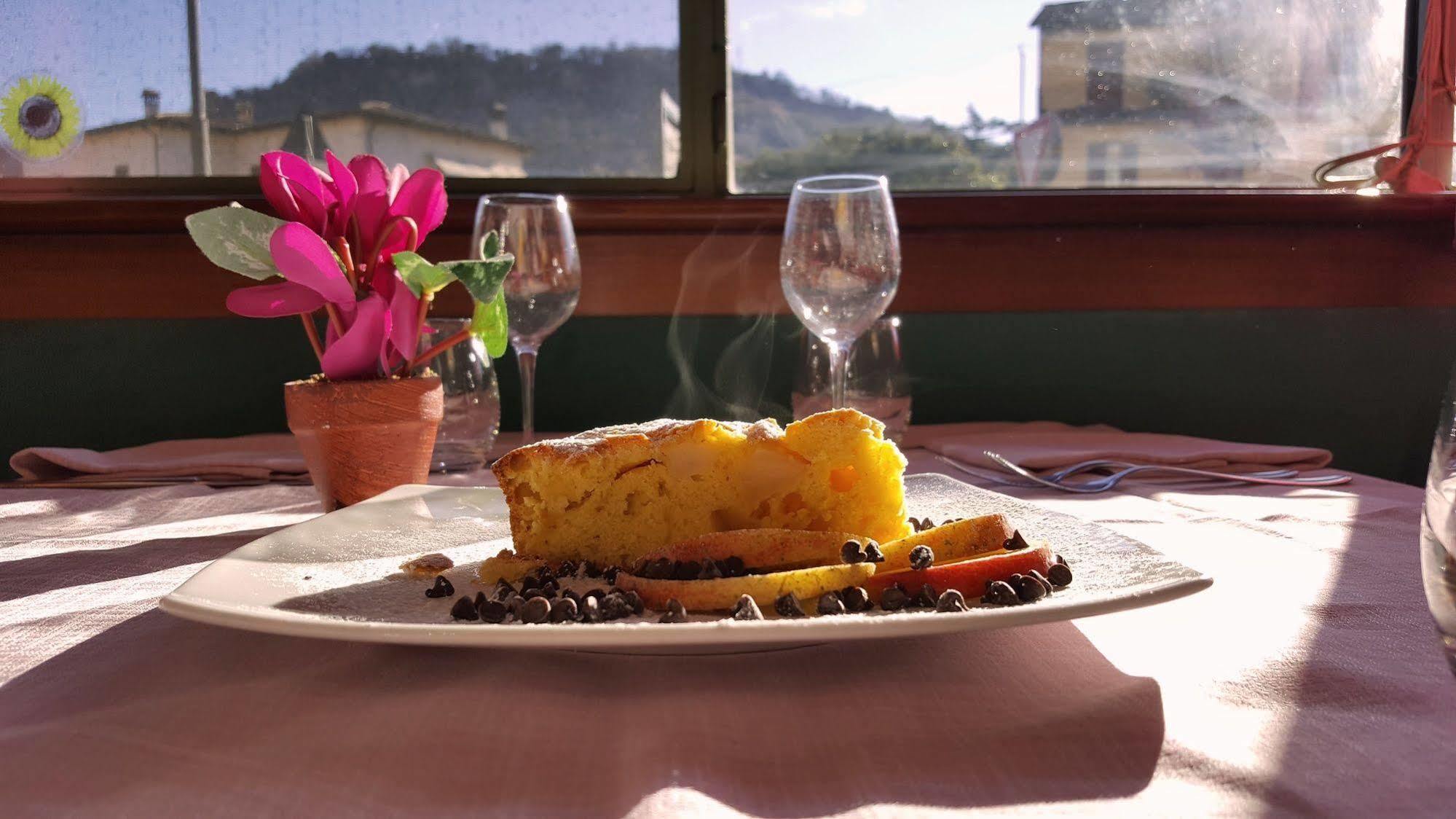 Hotel Ristorante Umbria Orvieto Exterior foto