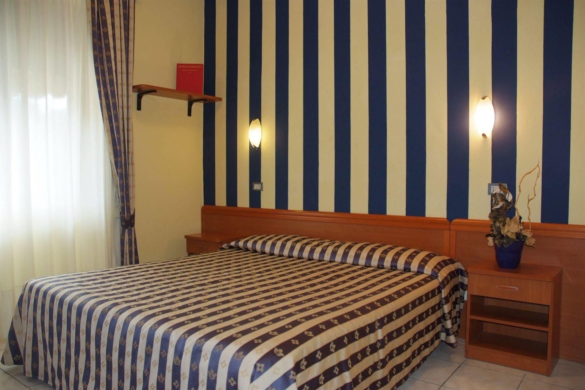 Hotel Ristorante Umbria Orvieto Exterior foto